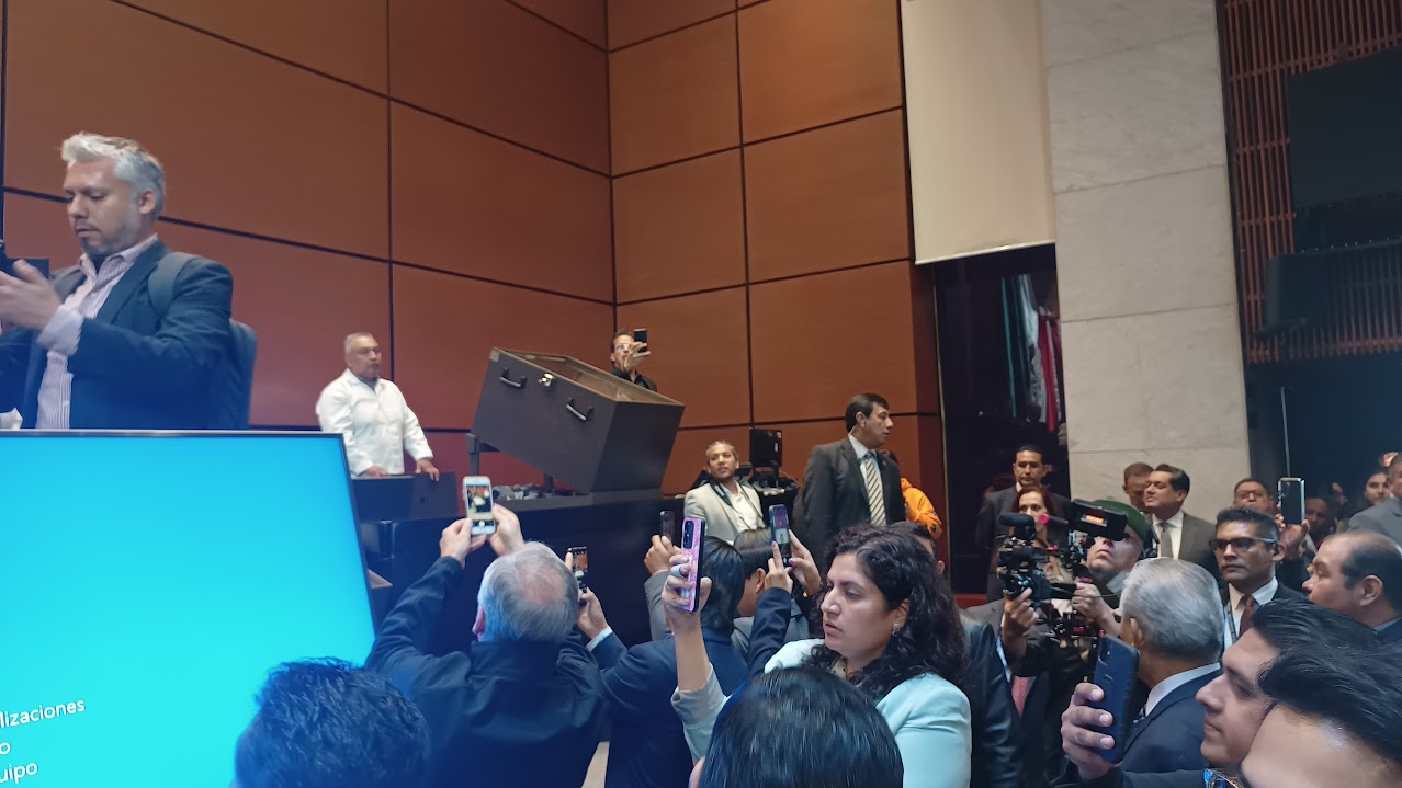 Media Frenzy After Tridactyl Corpses